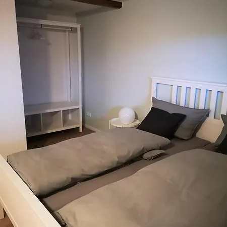 شقة *luett* Luett & Groot *